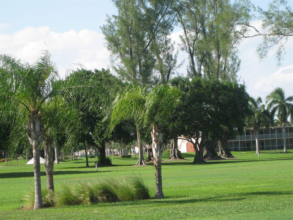 Hollywood Beach Golf Resort Exterior foto