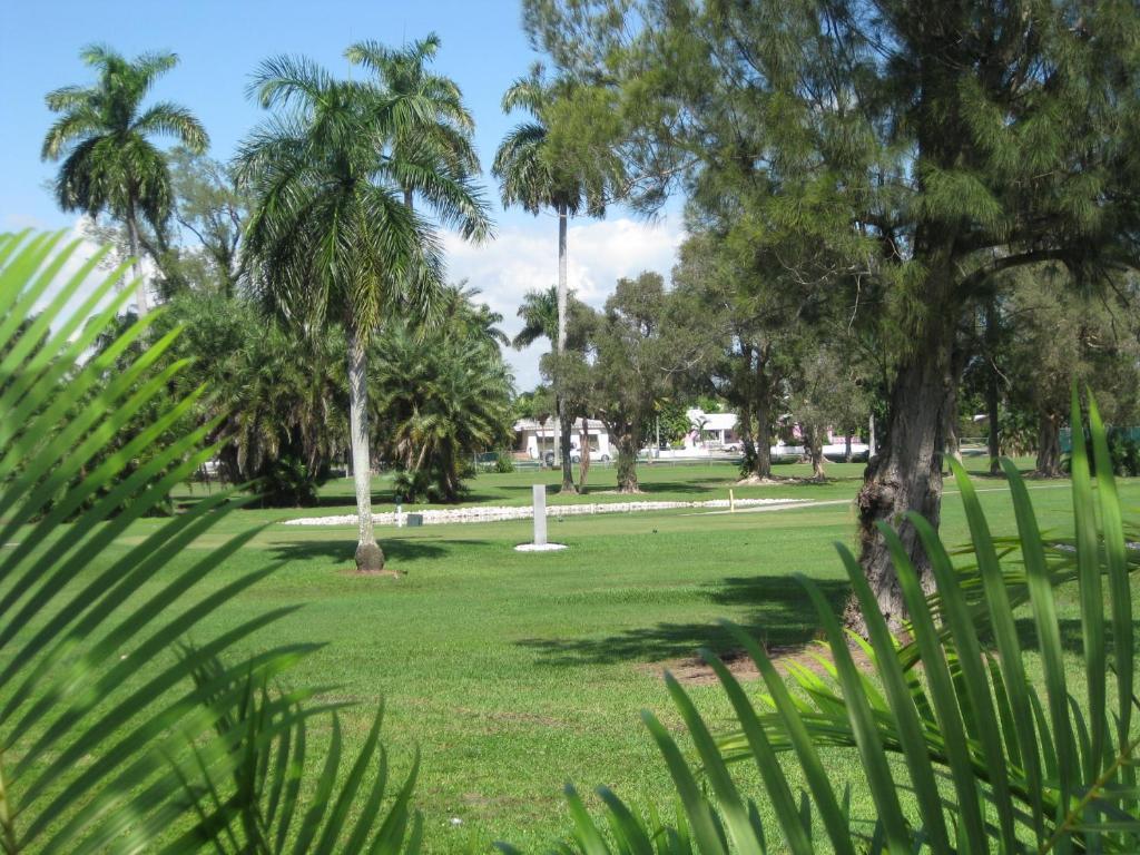Hollywood Beach Golf Resort Exterior foto